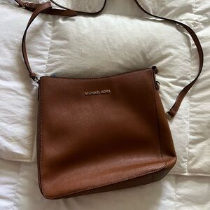 Micheal Kors crossbody